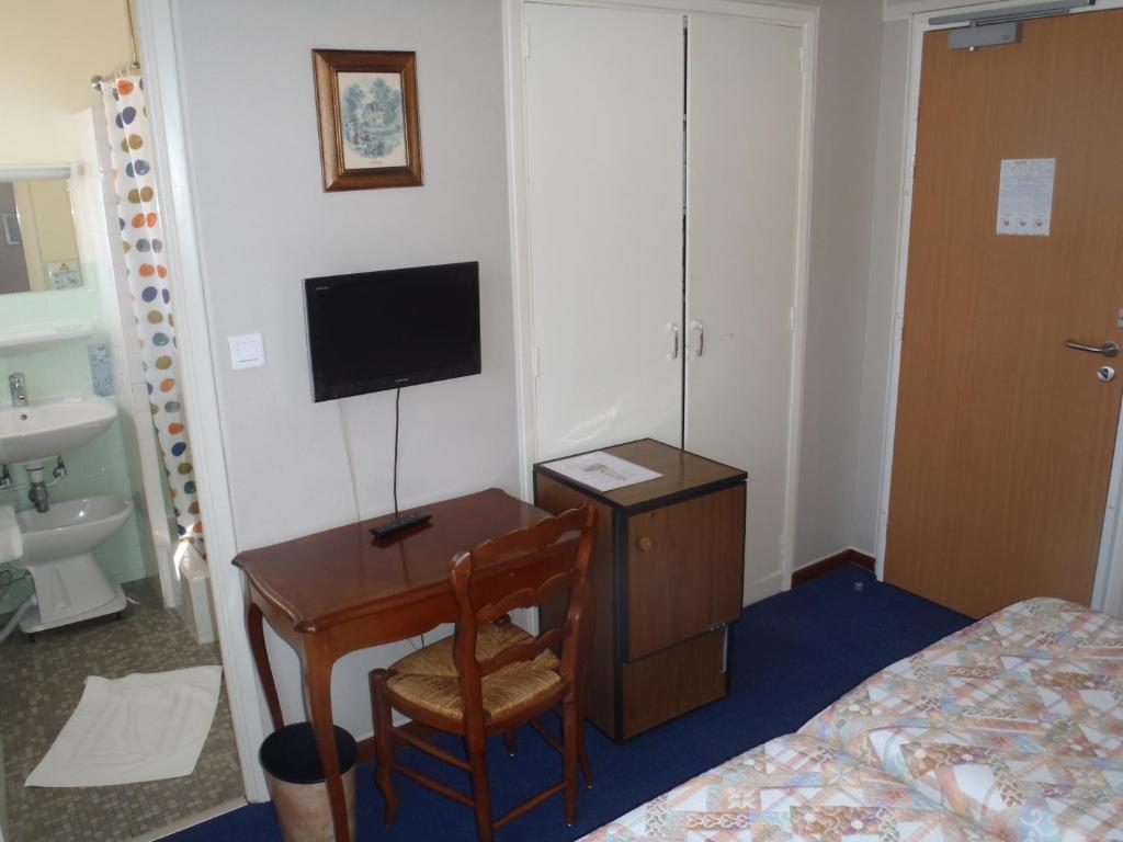 Grand Hotel Du Cours Sisteron Zimmer foto
