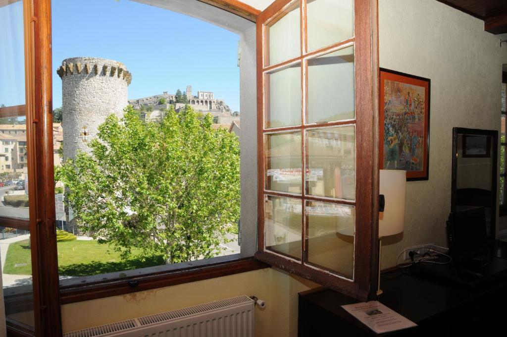 Grand Hotel Du Cours Sisteron Zimmer foto